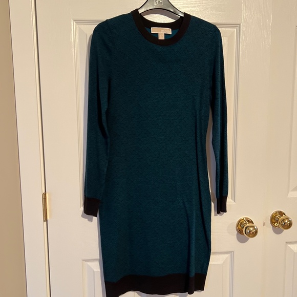 Michael Kors sweater Dress - Picture 1 of 4